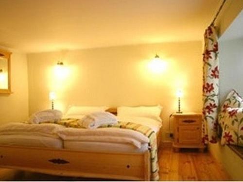 Armidale Cottages B&B Workington Room photo